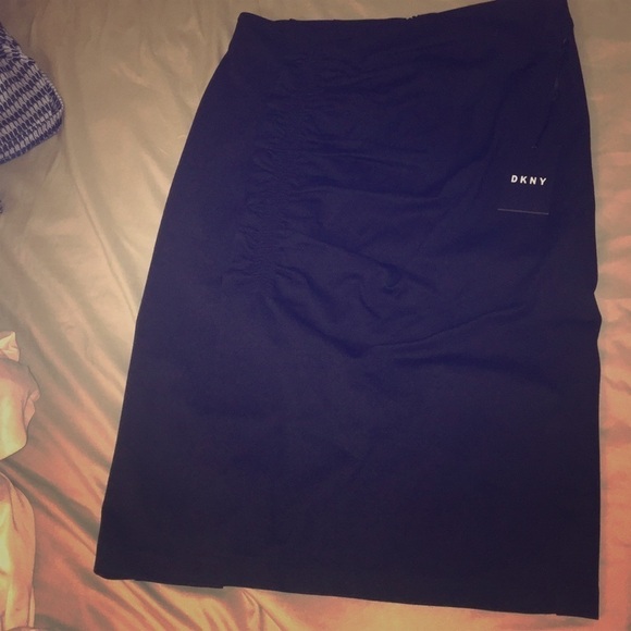 Nwt Women’s small DKNY Black Pencil skirt - Picture 1 of 4